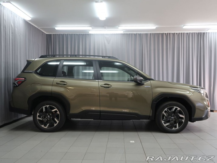 Subaru Forester ACTIVE 4X4. REZERVACE!! 2025