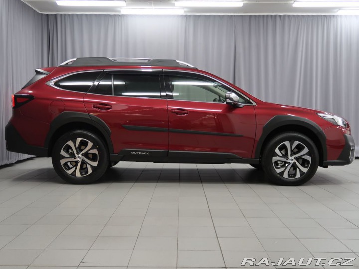 Subaru Outback TOURING 4X4. Světlá kůže. 2025