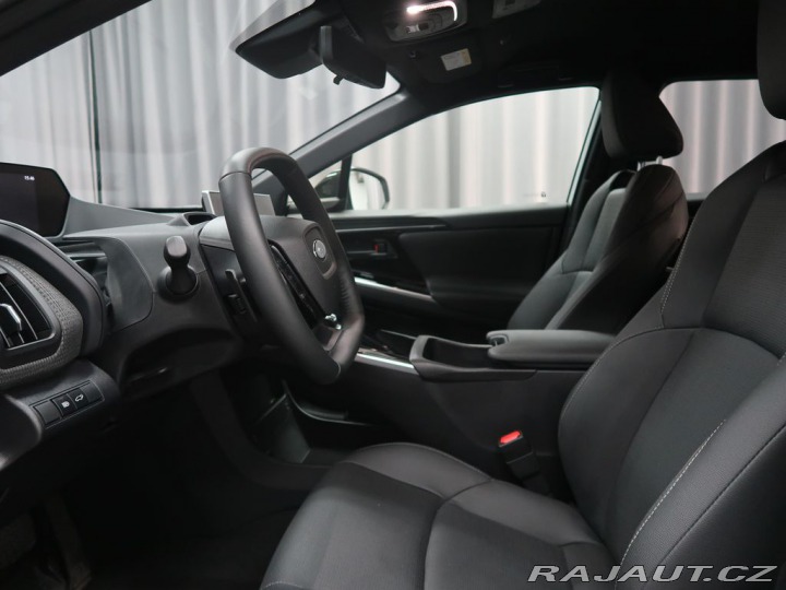 Subaru Solterra EXECUTIVE 4X4. Služební v 2024