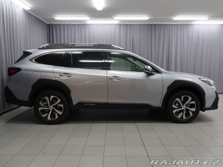 Subaru Outback TOURING 4X4. K ODBĚRU IHN 2025
