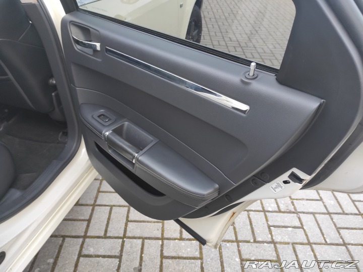 Chrysler 300C Touring 2006