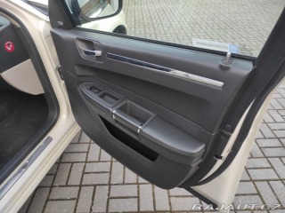 Chrysler 300C Touring 2006