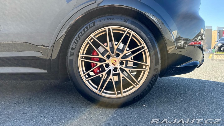 Porsche Cayenne S 2024