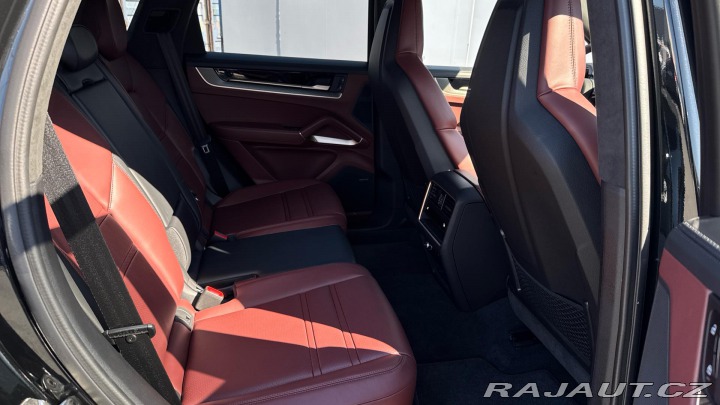 Porsche Cayenne S 2024