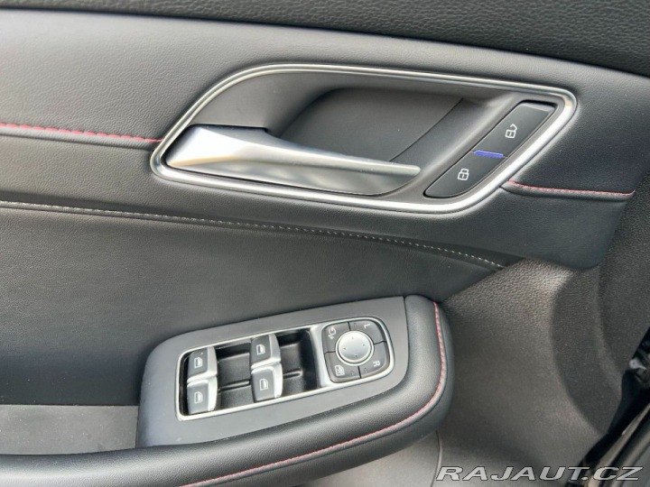 MG Ostatní modely EHS 1.5 Emotion 1. Maj CZ 2024