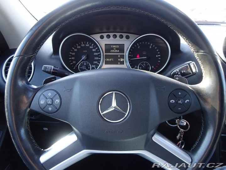 Mercedes-Benz M 350CDI 165kW 4 MATIC SERV 2009