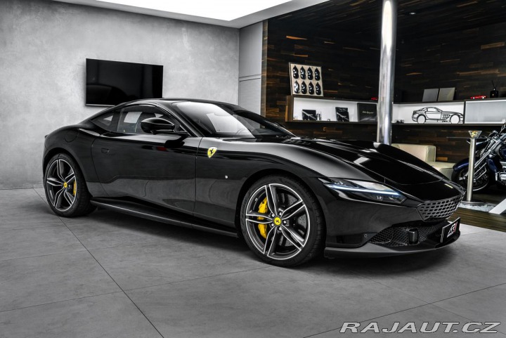 Ferrari Roma Karbon +LEDs, kamera 360° 2022