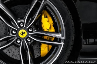 Ferrari Roma Karbon +LEDs, kamera 360° 2022