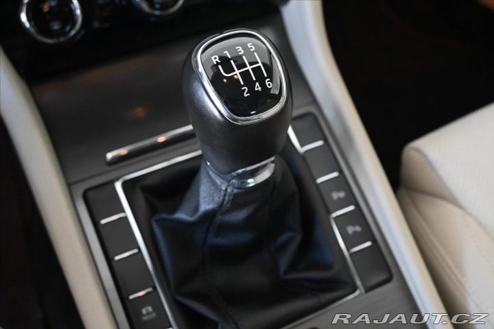 Škoda Superb 2,0 TDI 110kW STYLE Záruk 2020