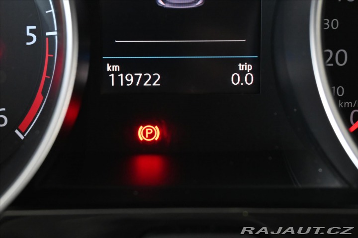 Volkswagen Touran 2,0 TDI 110kW DSG HIGHLIN 2021