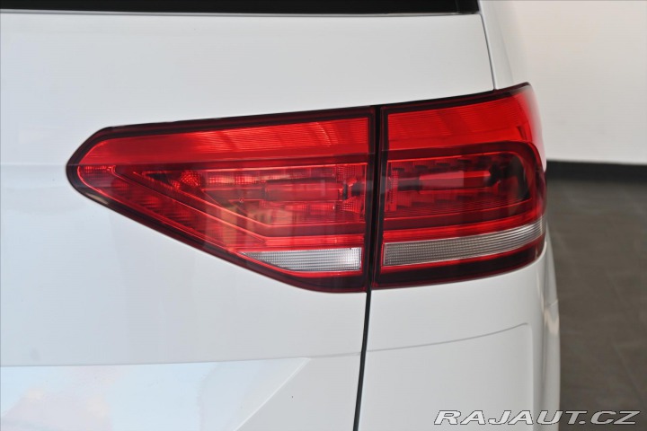 Volkswagen Touran 2,0 TDI 110kW DSG HIGHLIN 2021