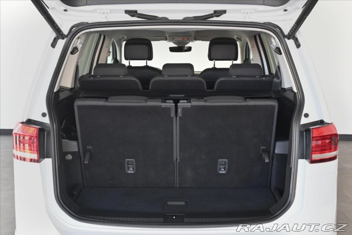 Volkswagen Touran 2,0 TDI 110kW DSG HIGHLIN 2021