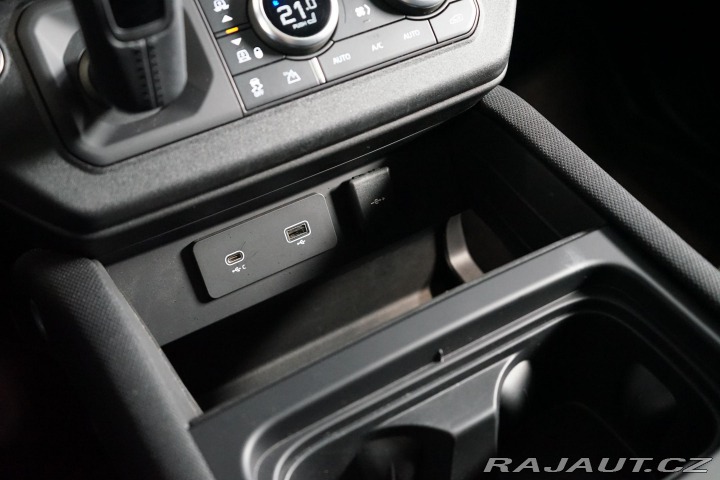 Land Rover Defender P525 Meridian HUD 360 Vzd 2023