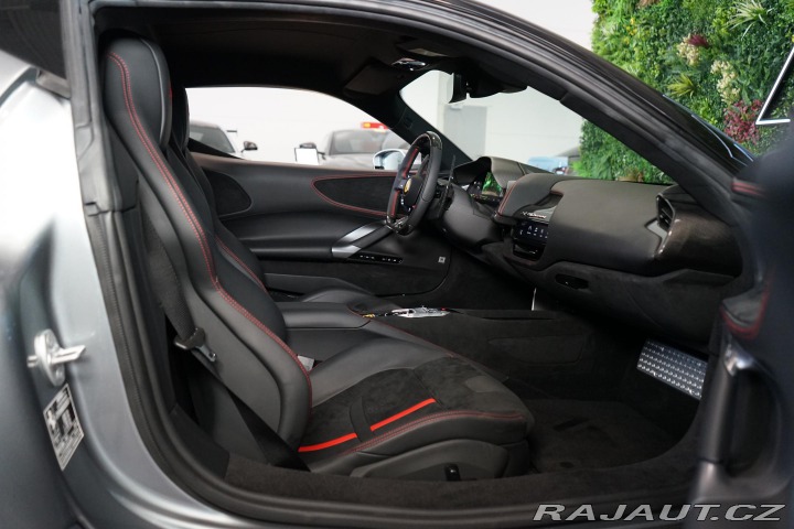 Ferrari SF90 Stradale Carbon ADAS JBL 2023