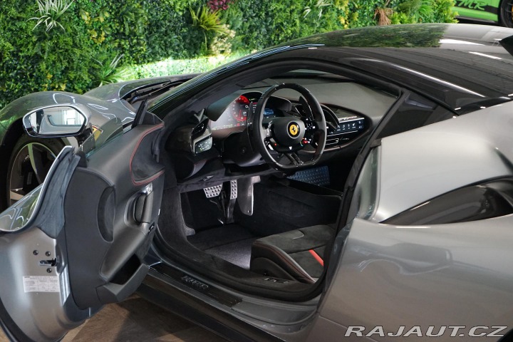 Ferrari SF90 Stradale Carbon ADAS JBL 2023