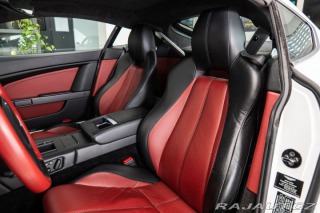 Aston Martin V8 Vantage  2010