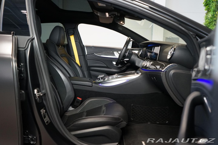Mercedes-Benz AMG GT 63 S 4Matic+ Burm Masáž M 2020
