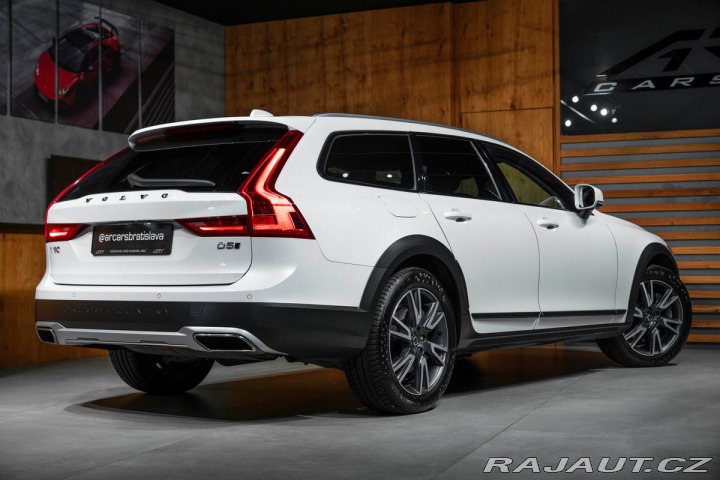 Volvo V90 Cross Country Pro, AWD, H 2021