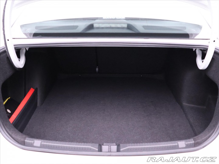Volkswagen Bora E-Bora 100kW Automat 2021