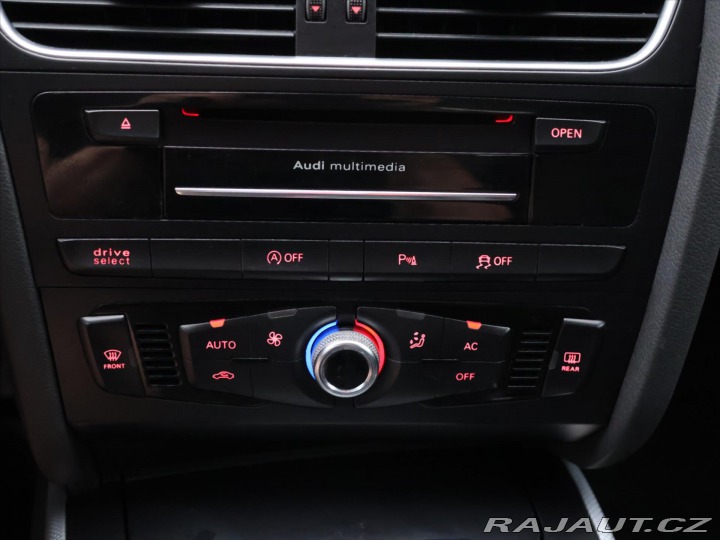 Audi A4 2,0 TDI 130kW quattro S-l 2013