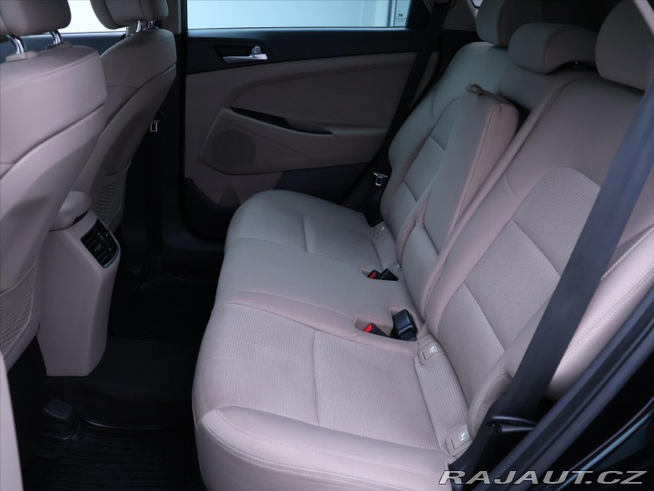 Hyundai Tucson 1,7 CRDI Trikolor CZ Navi 2016