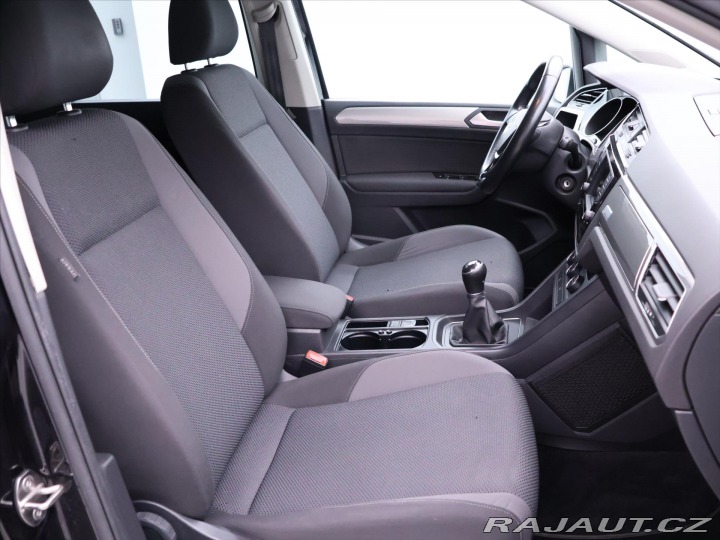 Volkswagen Touran 1,2 TSI highline navi tem 2017