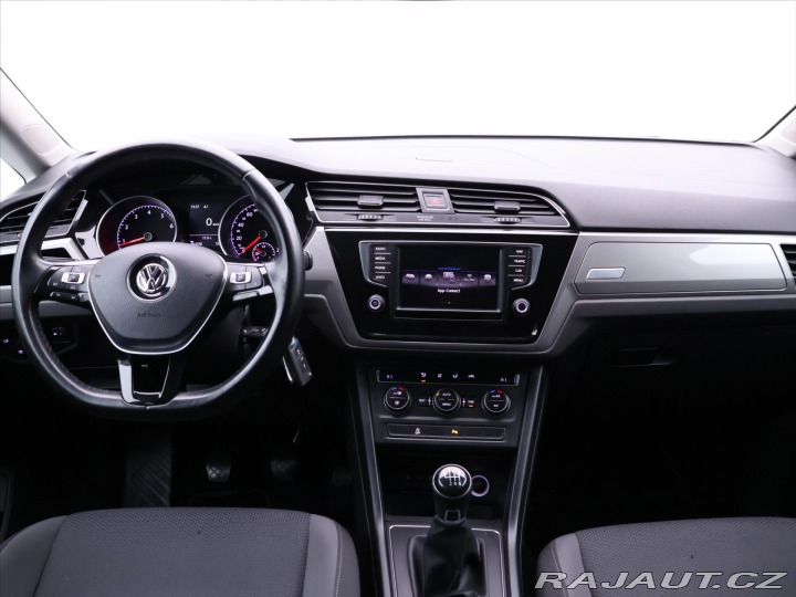 Volkswagen Touran 1,2 TSI highline navi tem 2017