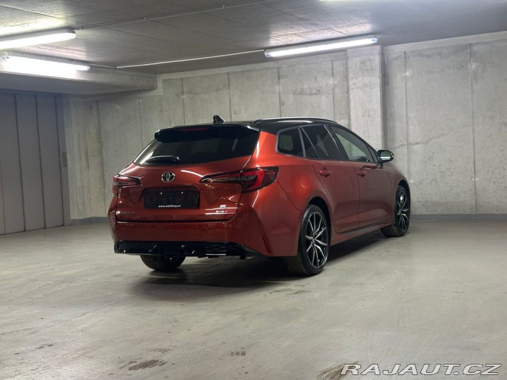 Toyota Corolla 2.0,Hybride-CVT,GR,Sport 2026