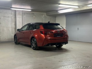 Toyota Corolla GR Sport 2.0 Hybrid e-CVT 2025