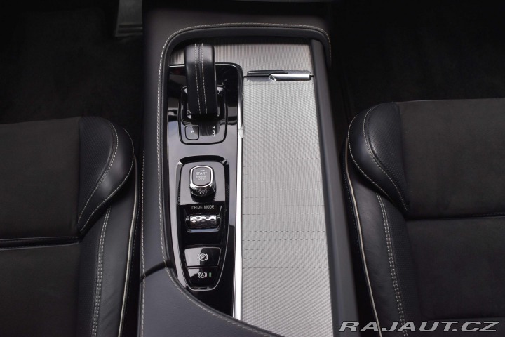 Volvo XC90 B5 R-DESIGN*TAŽNÉ*DPH*ČR 2021