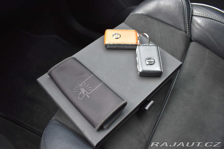 Volvo XC90 B5 R-DESIGN*TAŽNÉ*DPH*ČR 2021