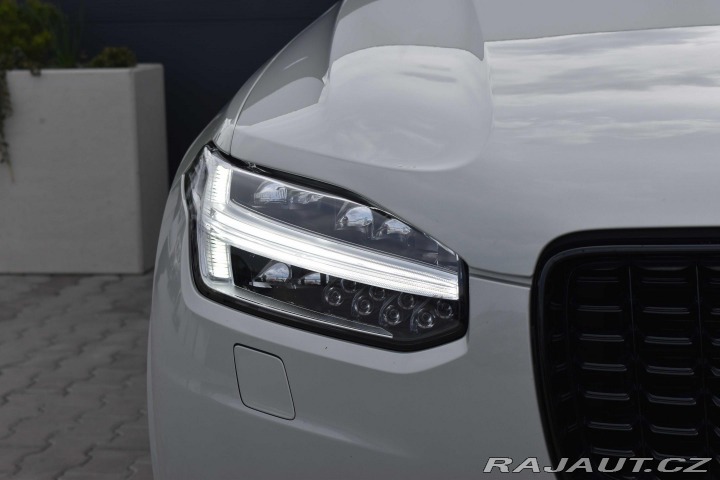 Volvo XC90 B5 R-DESIGN*TAŽNÉ*DPH*ČR 2021