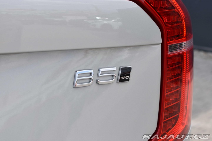 Volvo XC90 B5 R-DESIGN*TAŽNÉ*DPH*ČR 2021