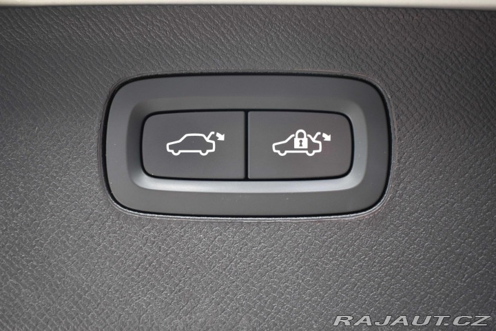 Volvo XC90 B5 R-DESIGN*TAŽNÉ*DPH*ČR 2021