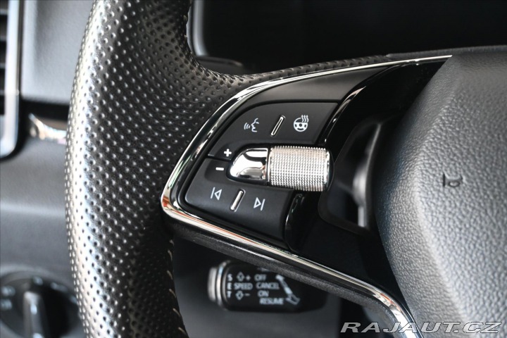 Škoda Karoq 1,5 TSi 110kW *SportLine* 2021