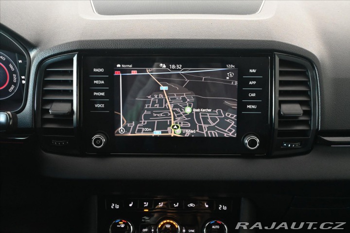 Škoda Karoq 1,5 TSi 110kW *SportLine* 2021