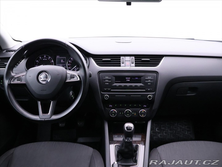 Škoda Octavia 1,8 TSI 132kW CZ Elegance 2014