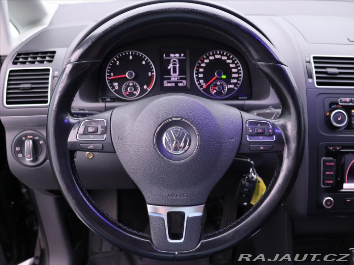 Volkswagen Touran 2,0 TDI Cross 125kW DSG 2011