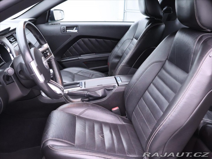 Ford Mustang 4,6 V8 224kW Automat Kůže 2010