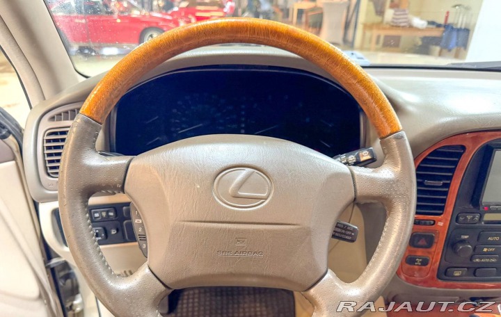 Lexus LX LX470- 4.7i-V8,7-miest 2000