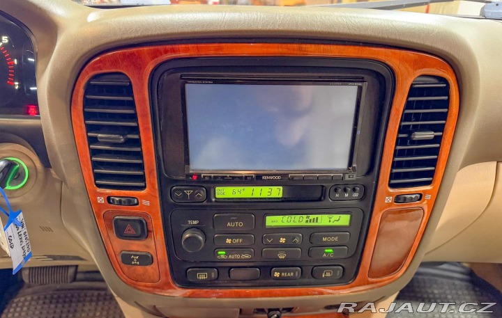 Lexus LX LX470- 4.7i-V8,7-miest 2000