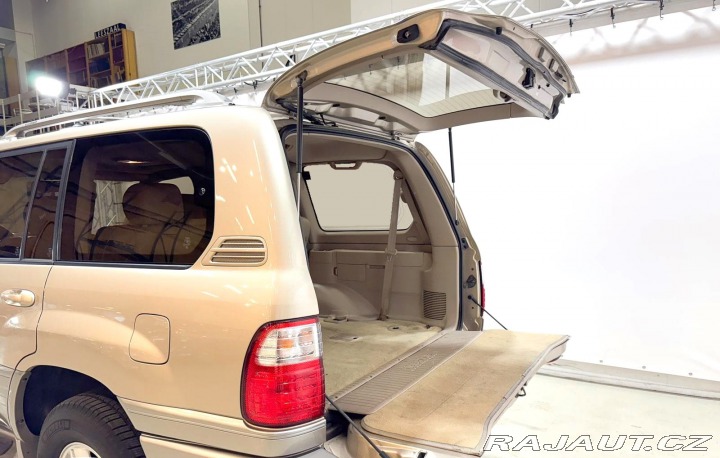 Lexus LX LX470- 4.7i-V8,7-miest 2000