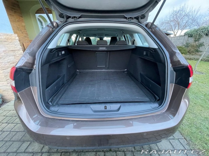 Peugeot 308 SW Allure 1,2/96kW 2015