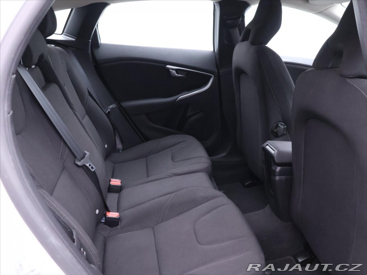 Volvo V40 2,0 D2 Drive-E Kinetic CZ 2018