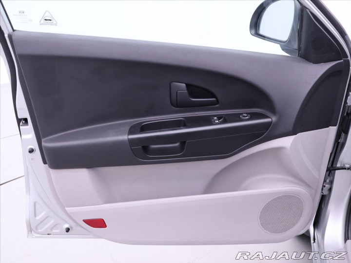 Kia Ceed 1,6 i 89kW CZ Klimatizace 2009