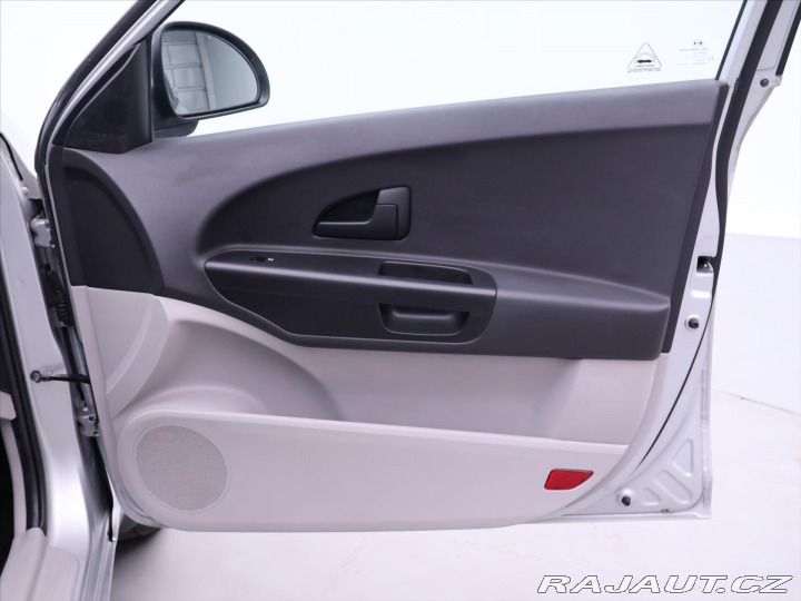 Kia Ceed 1,6 i 89kW CZ Klimatizace 2009