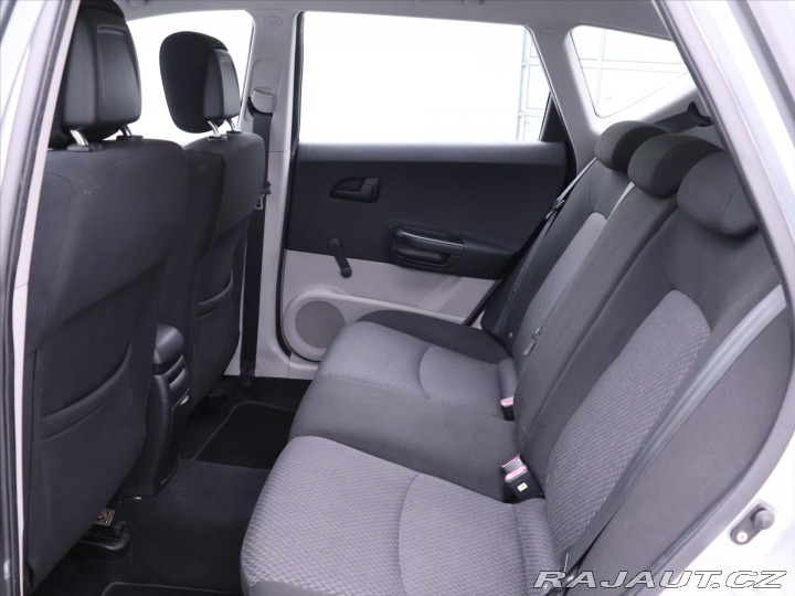 Kia Ceed 1,6 i 89kW CZ Klimatizace 2009