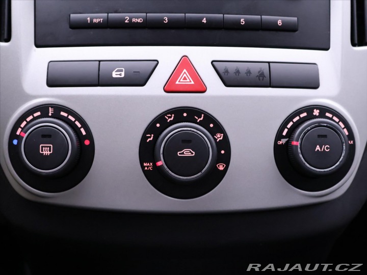 Kia Ceed 1,6 i 89kW CZ Klimatizace 2009