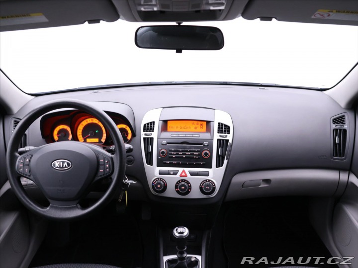 Kia Ceed 1,6 i 89kW CZ Klimatizace 2009