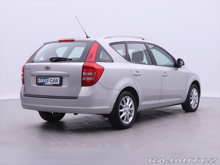 Kia Ceed 1,6 i 89kW CZ Klimatizace 2009